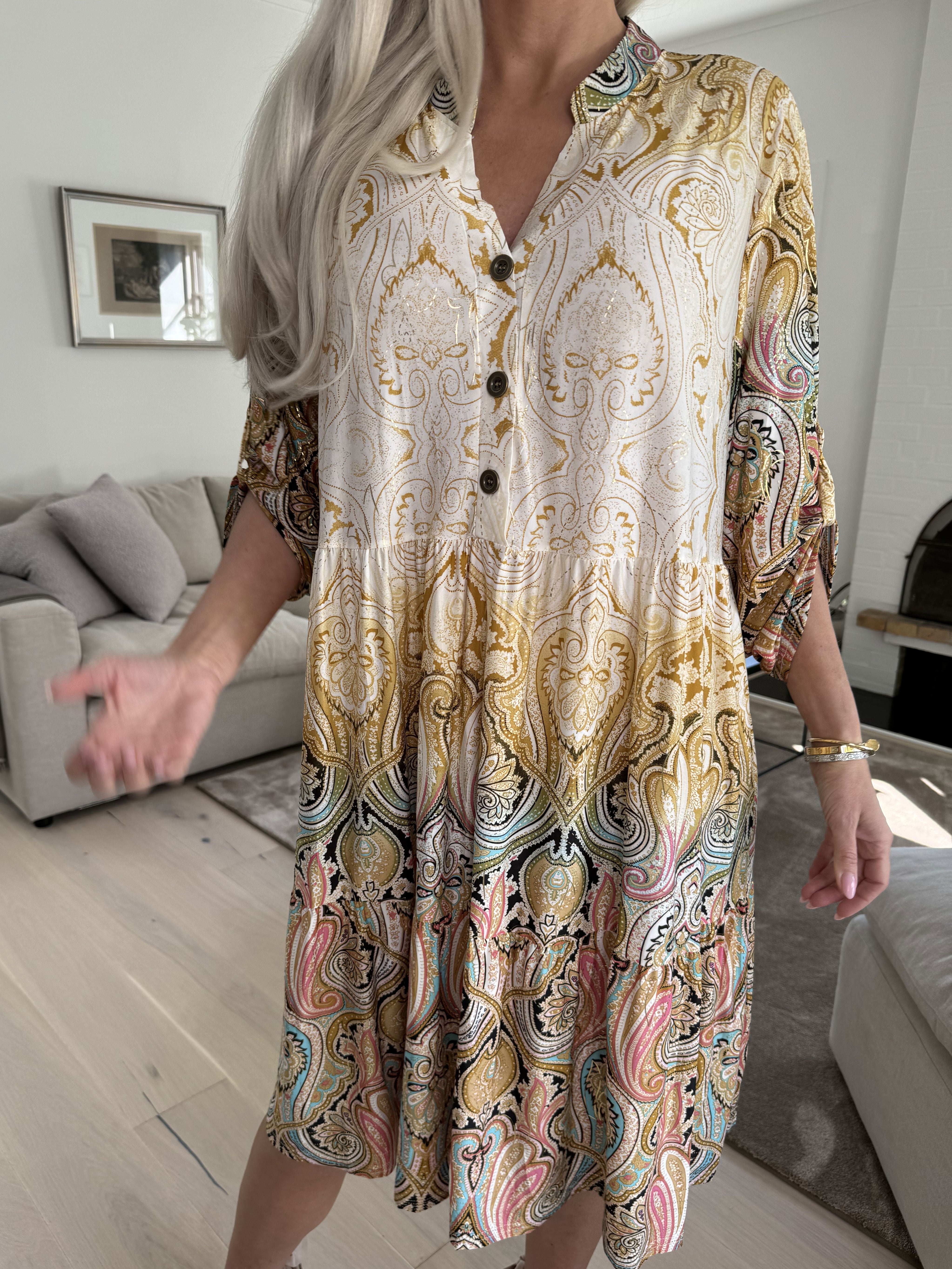 Milano Tamaria Midi - Klä dig i fint tryck i en lager-på-lager-look